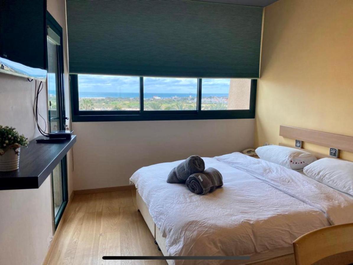 קיסריה נאות גולף- Oren Apartment Dış mekan fotoğraf
